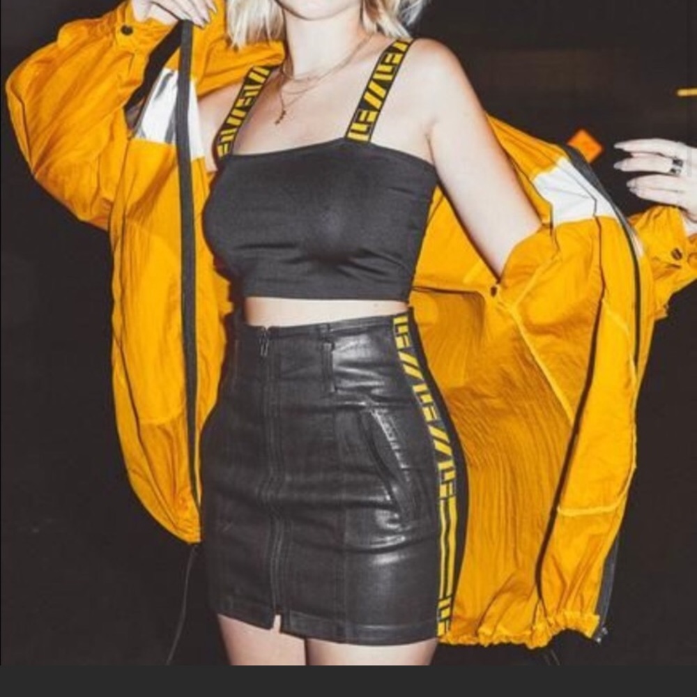 *NWT* LF Anne coated skirt size 26